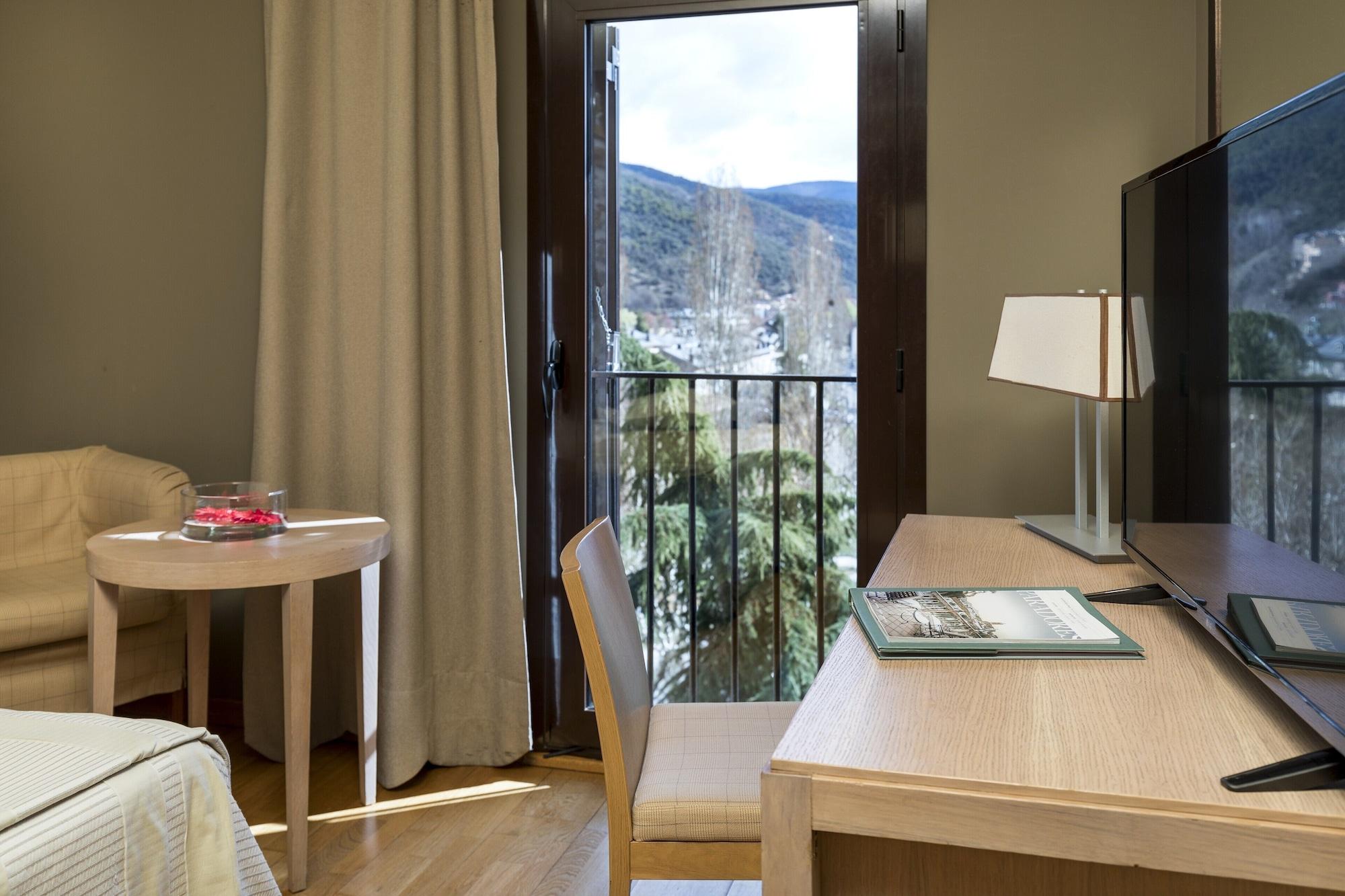 Parador De La Seu D'Urgell Dış mekan fotoğraf